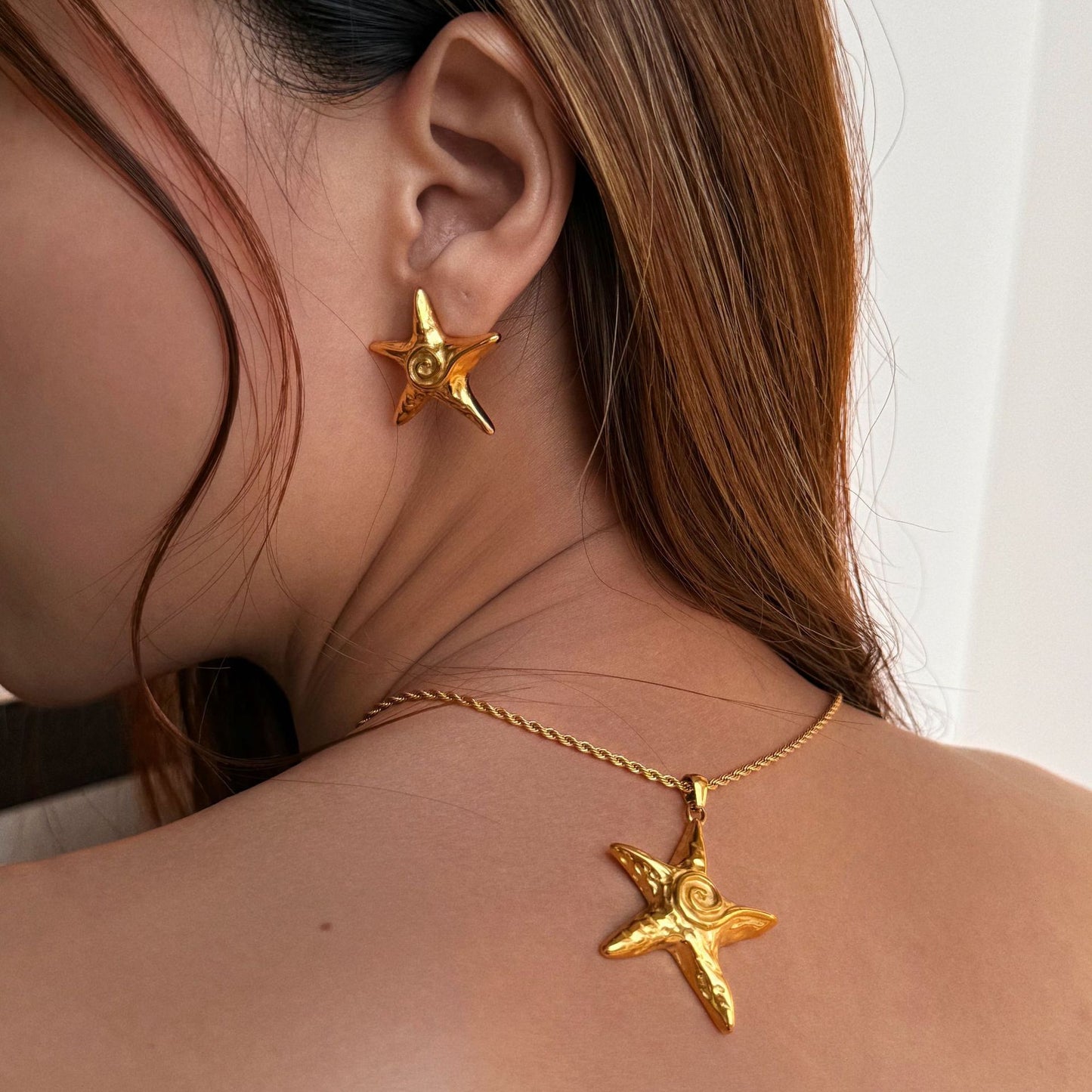 Atlas Necklace